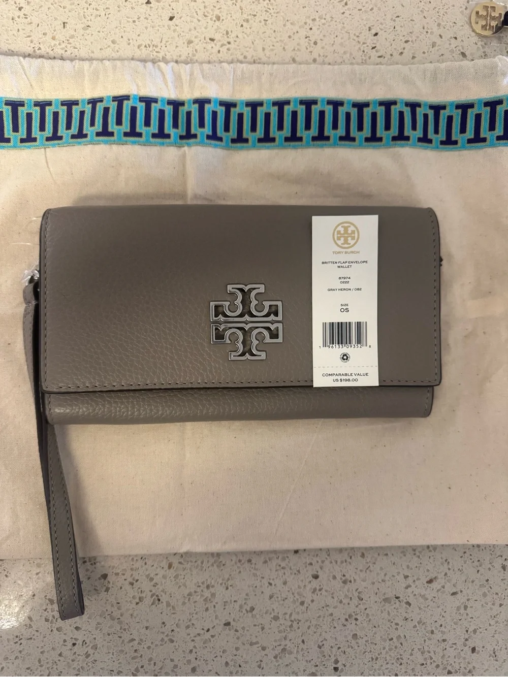 Tory Burch Britten Flap Wristlet Wallet - Gray Heron
